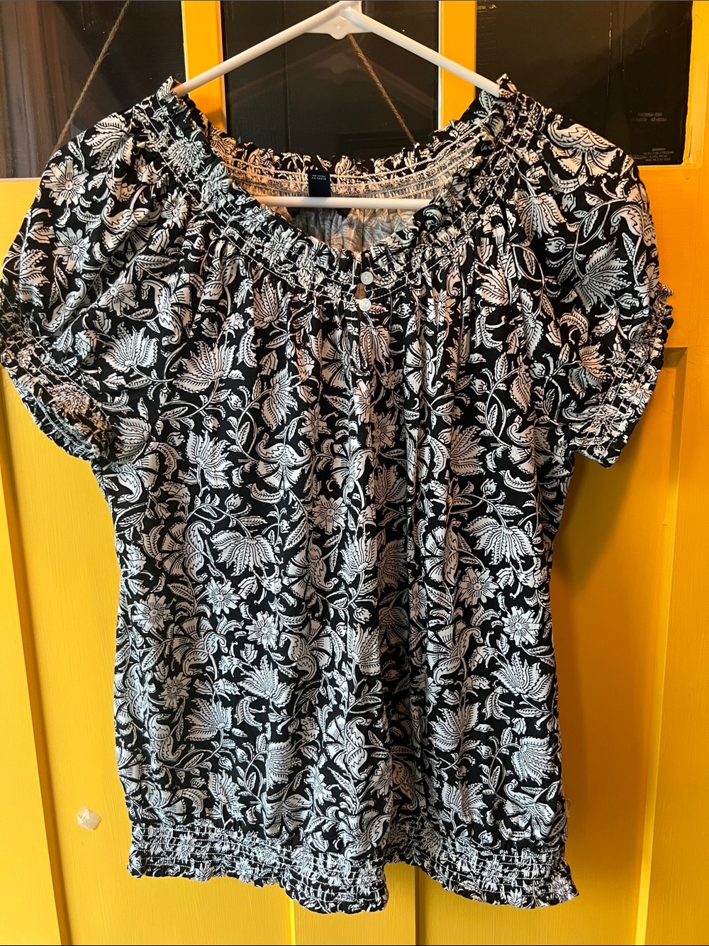 Women's Black & White Floral Smocked Neck Top